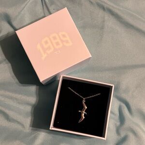 1989 TV Seagull Necklace